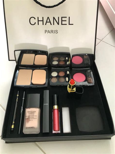 chanel makeup box shipping|Chanel full makeup kit.